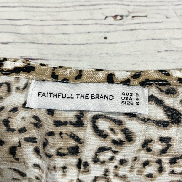 Faithfull the Brand Margherita Leopard Smocked Mini Dress - Picture 3 of 11